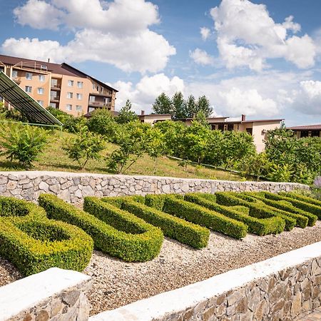 Hotel Butterfly Садове Екстер'єр фото