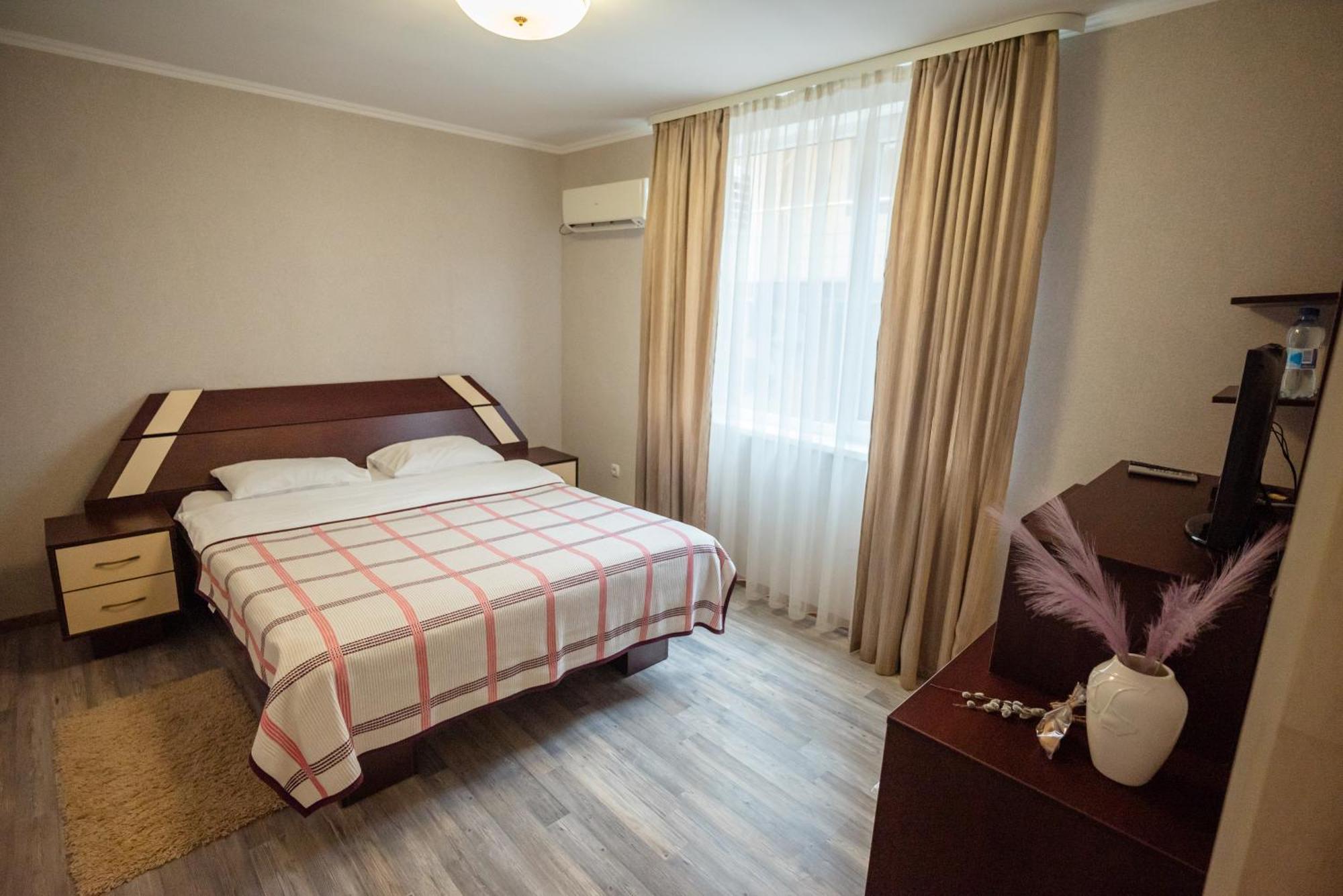 Hotel Butterfly Садове Екстер'єр фото